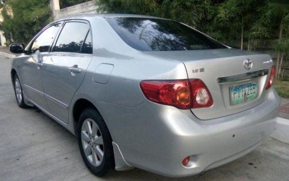 2nd Hand Toyota Altis 2010 Automatic Gasoline for sale in Quezon City-3