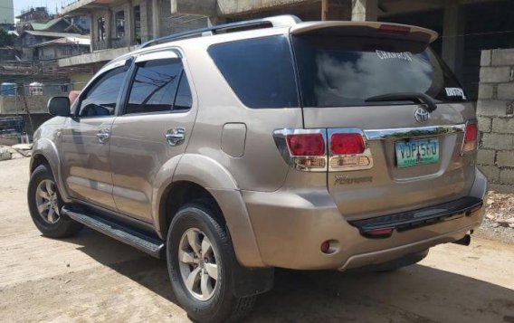 Selling 2nd Hand Toyota Fortuner 2005 in Baguio-3