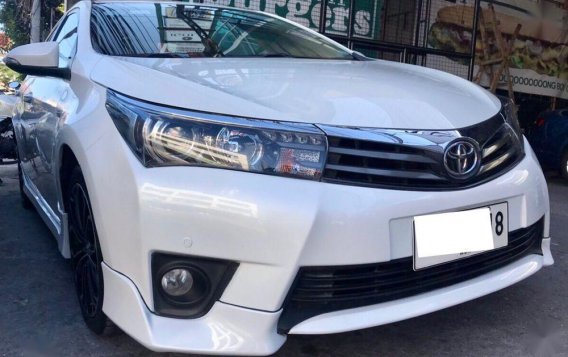 Pearl White Toyota Corolla Altis 2014 Automatic Gasoline for sale in Baguio-7