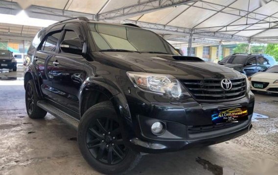 Selling 2nd Hand Toyota Fortuner 2014 in Makati-9