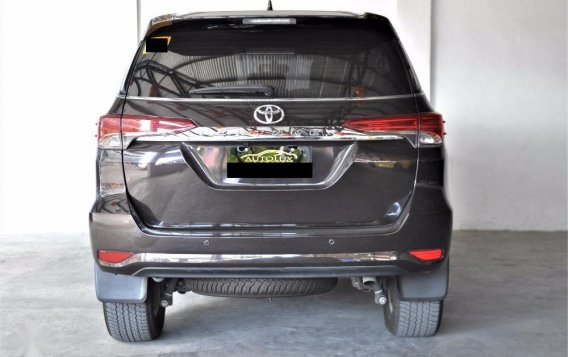 Selling 2nd Hand Toyota Fortuner 2016 Automatic Diesel at 20000 km in Quezon City-2
