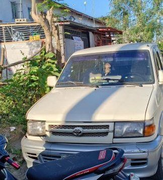 Like New Toyota Revo for sale in Bacoor