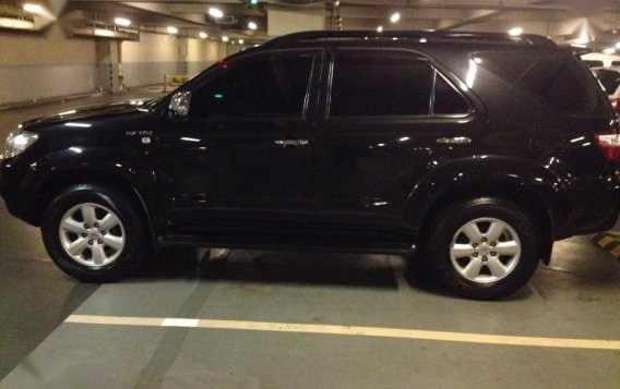 Sell Black 2010 Toyota Fortuner Automatic Gasoline at 110000 km in San Juan-3