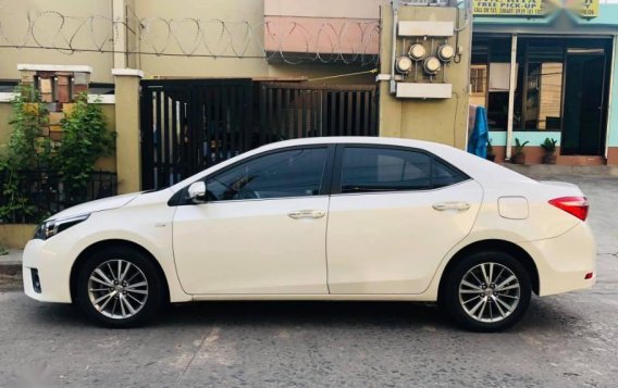 2nd Hand Toyota Corolla Altis 2015 at 40000 km for sale
