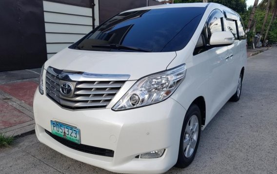 Sell 2nd Hand 2011 Toyota Alphard Automatic Gasoline at 64000 km in Quezon City-3