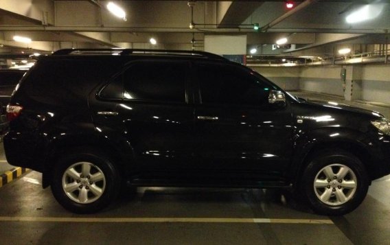 Sell Black 2010 Toyota Fortuner Automatic Gasoline at 110000 km in San Juan-4