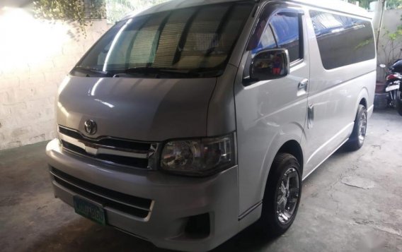 2nd Hand Toyota Hiace 2014 for sale in Quezon City-9