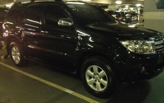 Sell Black 2010 Toyota Fortuner Automatic Gasoline at 110000 km in San Juan-1