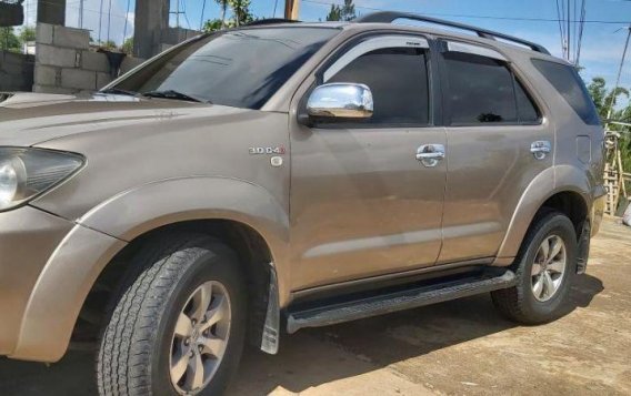 Selling 2nd Hand Toyota Fortuner 2005 in Baguio-2