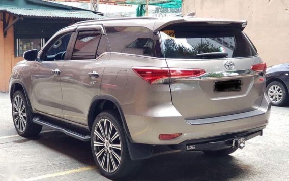 2nd Hand Toyota Fortuner 2017 for sale in Quezon City-3