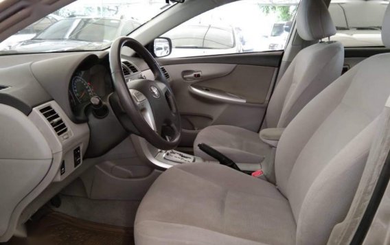 Selling 2nd Hand Toyota Altis 2012 at 74633 km in Makati-2