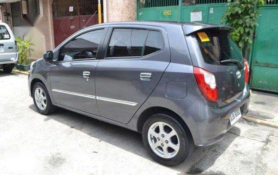 2nd Hand Toyota Wigo 2015 at 12000 km for sale in Manila-4