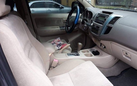 Sell Gray 2006 Toyota Fortuner in Quezon City-2