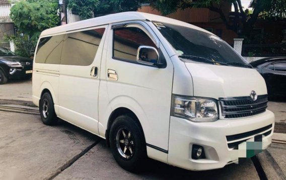 2nd Hand Toyota Grandia 2012 for sale in Quezon City-2