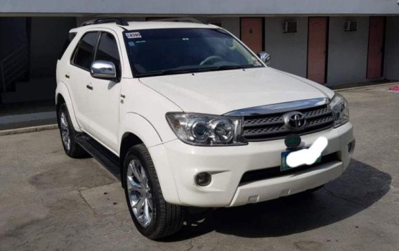 2nd Hand Toyota Fortuner 2010 for sale in Biñan