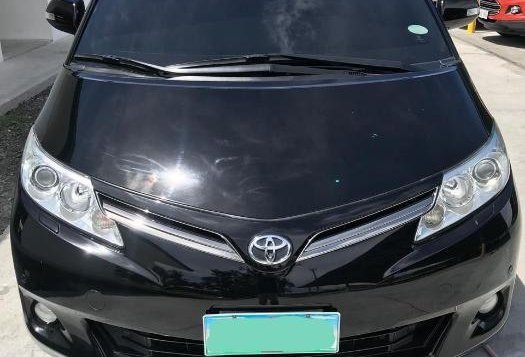 Selling Toyota Previa 2010 at 80000 km in Parañaque-1