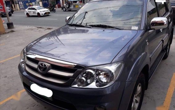 Sell Gray 2006 Toyota Fortuner in Quezon City-6