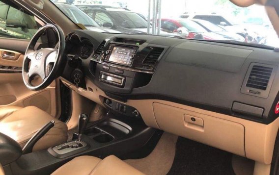 2nd Hand Toyota Fortuner 2014 for sale in Makati-11