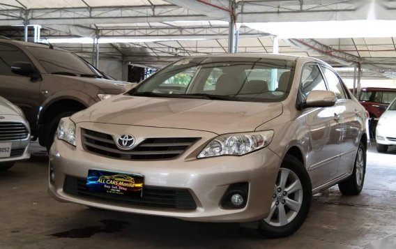 Selling 2nd Hand Toyota Altis 2012 at 74633 km in Makati-1