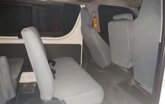Selling 2nd Hand Toyota Hiace 2015 in Las Piñas-2