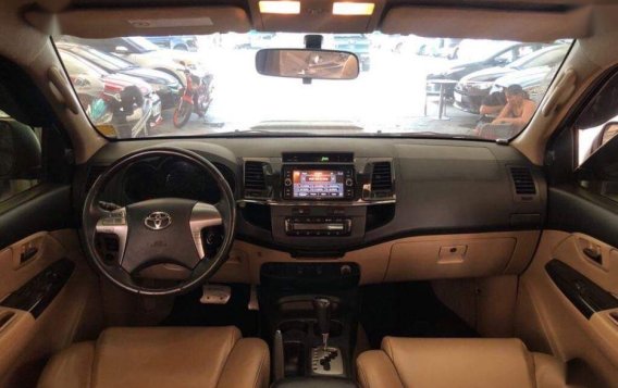 2nd Hand Toyota Fortuner 2014 for sale in Makati-10