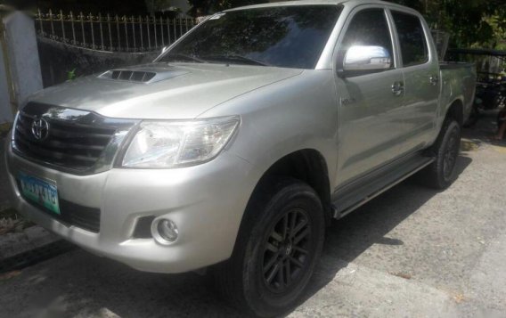 2nd Hand Toyota Hilux 2014 Manual Diesel for sale in Muntinlupa