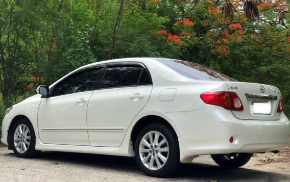 Selling 2nd Hand Toyota Corolla Altis 2010 in Parañaque-2