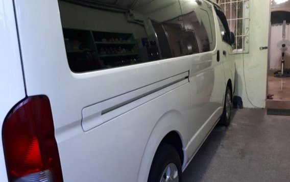 Selling 2nd Hand Toyota Hiace 2015 in Las Piñas-8