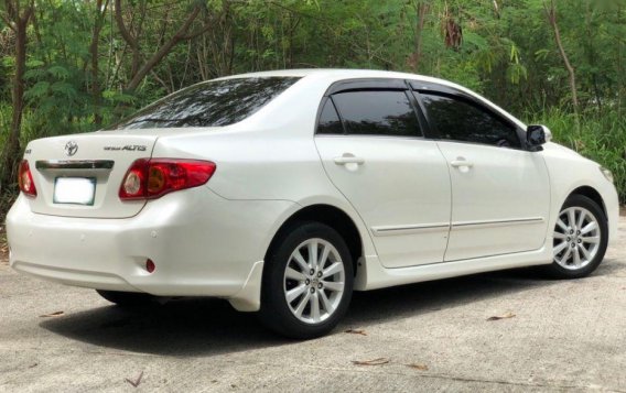 Selling 2nd Hand Toyota Corolla Altis 2010 in Parañaque-6