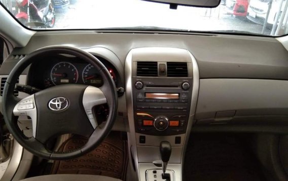 Selling 2nd Hand Toyota Altis 2012 at 74633 km in Makati-4