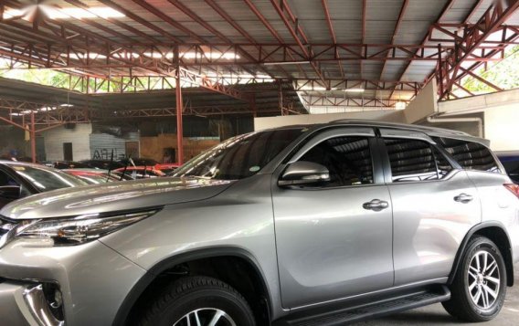 Silver Toyota Fortuner 2017 for sale in Quezon City-1