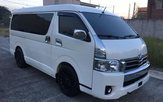 2nd Hand Toyota Hiace 2015 at 48000 km for sale-10