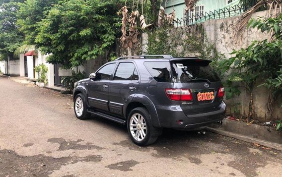 2010 Toyota Fortuner for sale in Cebu City-1