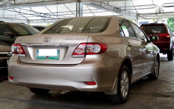 Sell 2nd Hand 2010 Toyota Corolla Altis Automatic Gasoline at 74000 km in Makati-3