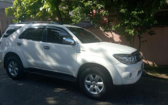 2nd Hand Toyota Fortuner 2009 for sale in Pasay-4