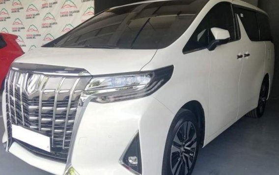 Selling Brand New Toyota Alphard 2019 in Quezon City