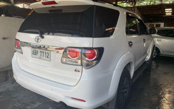 White Toyota Fortuner 2016 for sale in Quezon City-1