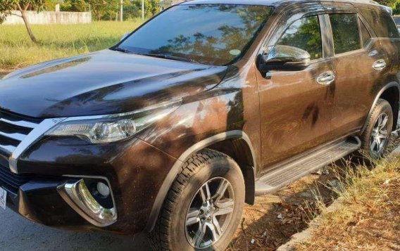 Sell Brown 2018 Toyota Fortuner at 10000 km in Quezon City-2