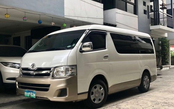 Sell 2nd Hand 2013 Toyota Hiace at 36000 km in Pasig