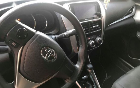 2nd Hand Toyota Camry 2019 at 17000 km for sale-1