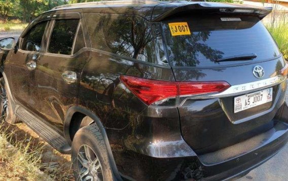 Sell Brown 2018 Toyota Fortuner at 10000 km in Quezon City-1