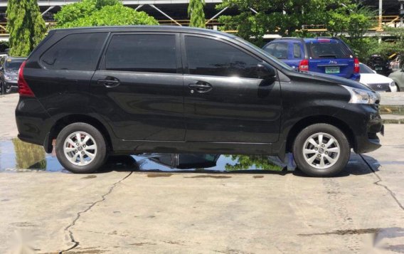 Selling 2nd Hand Toyota Avanza 2016 in Makati-7