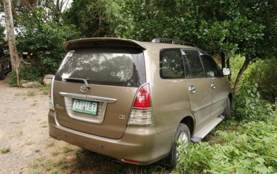 Selling 2nd Hand Toyota Innova 2011 in Bambang-2