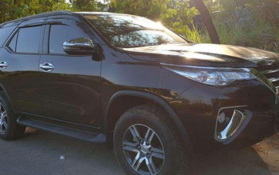 Sell Brown 2018 Toyota Fortuner at 10000 km in Quezon City-3