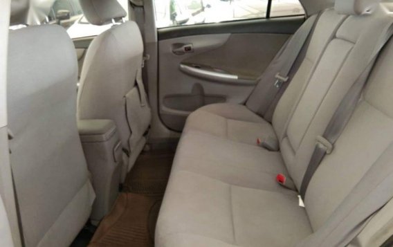 2nd Hand Toyota Altis 2012 for sale in Makati-8