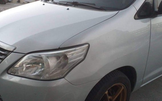 Silver Toyota Innova 2013 for sale Manual