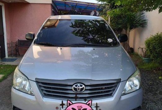 Selling 2nd Hand Toyota Innova 2015 in Santa Maria-1