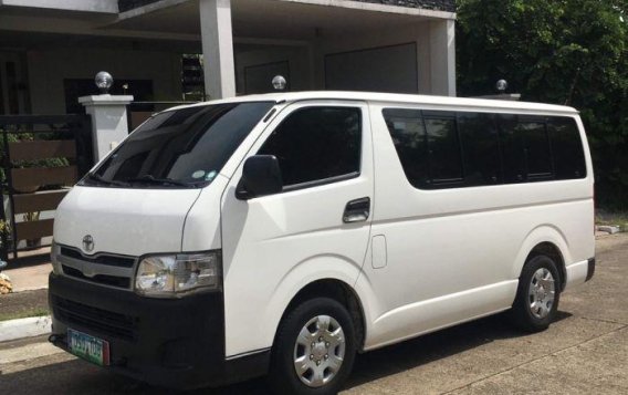 Selling Toyota Hiace 2012 Manual Diesel in Quezon City-4
