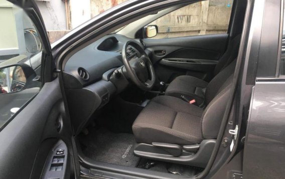 Selling Toyota Vios 2013 Manual Gasoline in Quezon City-1