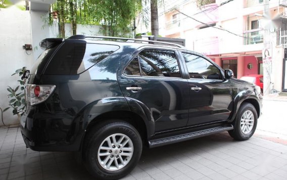 Sell 2nd Hand 2014 Toyota Fortuner at 40000 km in Quezon City-4